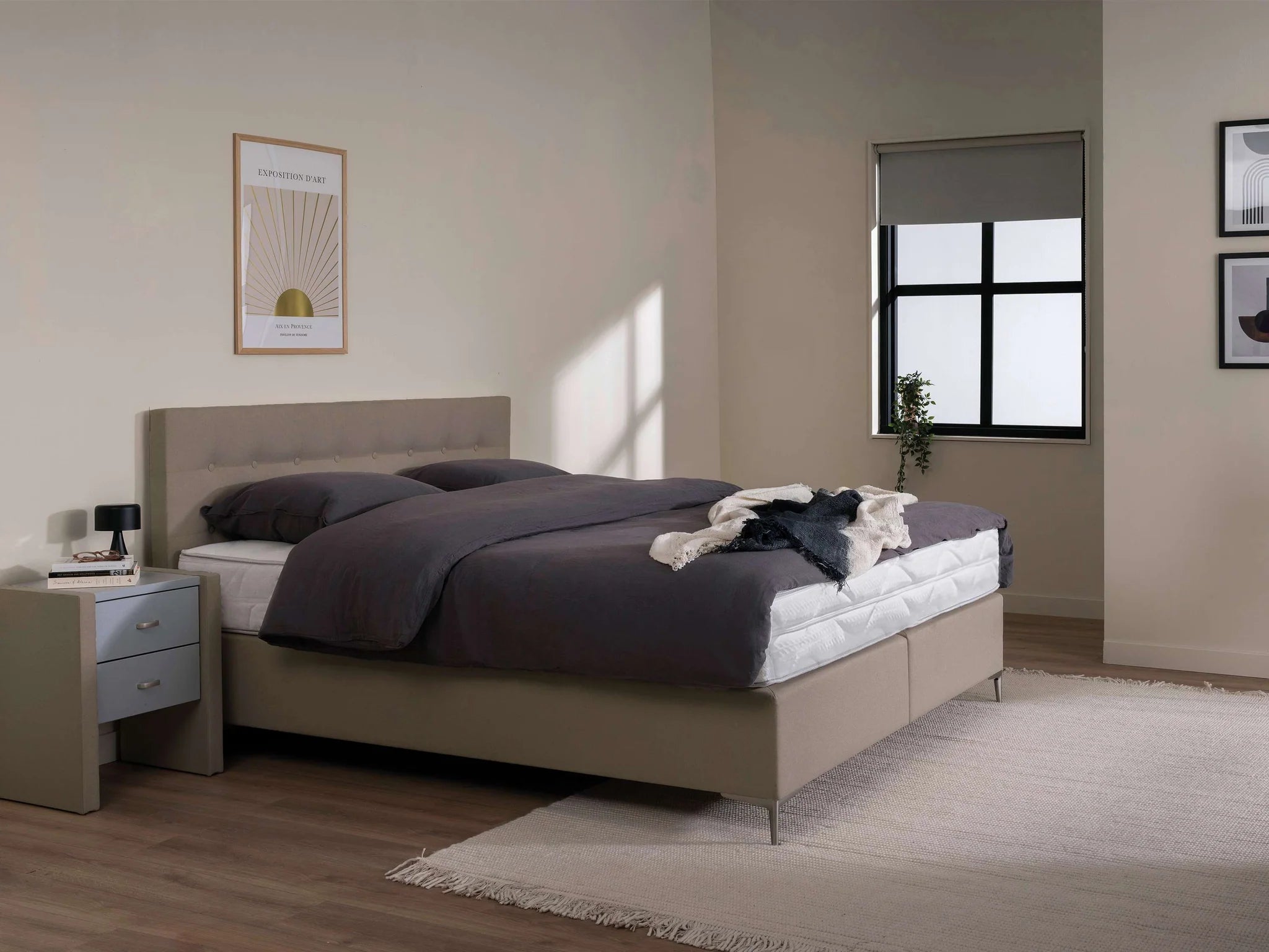 boxspringromelotus_B00002290_10_main_5aec5728-1148-4409-aaea-04b620f34235_2048x-1
